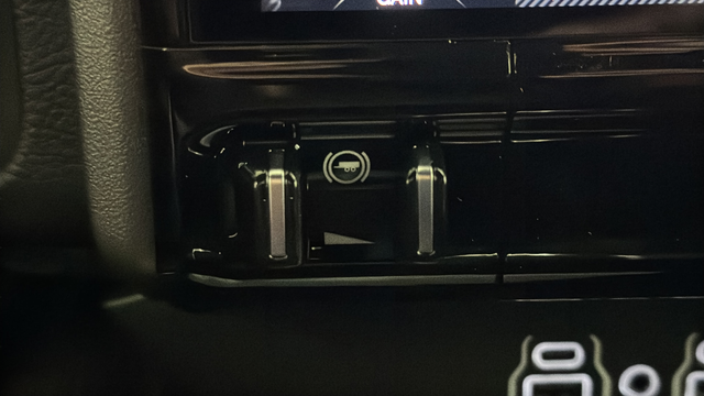 New 2026 Bright White Clearcoat Ram Laramie image 37