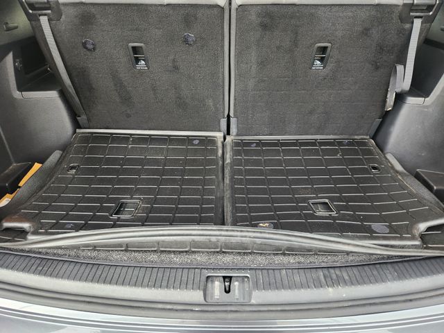 2023 Volkswagen Atlas SEL Gray at Texan Dodge Chrysler Jeep Ram
