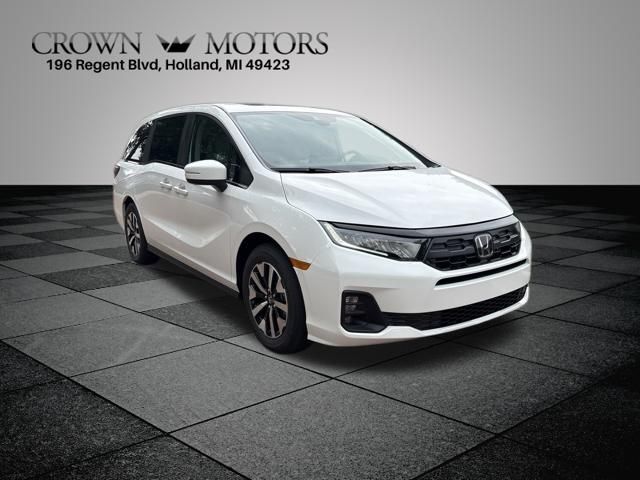 Platinum White 2026 Honda Odyssey Minivan Front-Wheel Drive Automatic