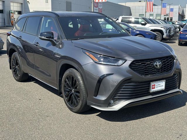 Magnetic Gray Metallic 2024 Toyota Highlander XSE AWD SUV / Crossover All-Wheel Drive 8-Speed Automatic