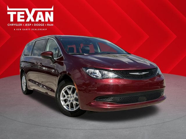2023 Chrysler Voyager LX - 0