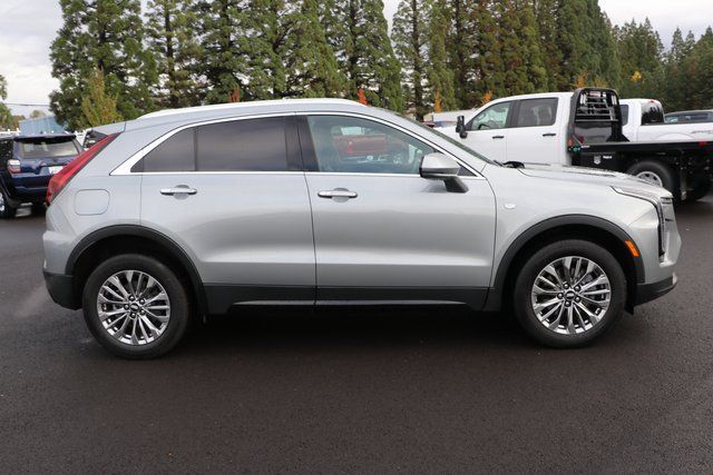 2024 Cadillac XT4 Premium Luxury 17