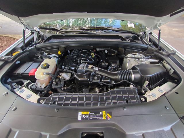 Used 2022 White Jeep Altitude image 38