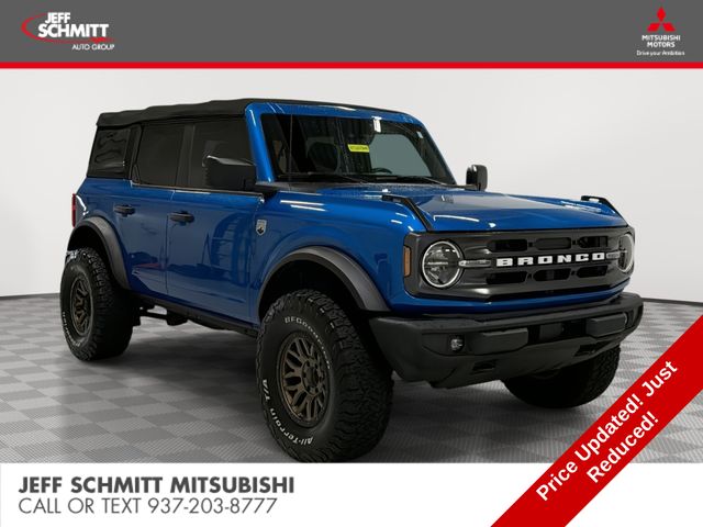 Velocity Blue Metallic 2022 Ford Bronco SUV / Crossover Four-Wheel Drive Automatic