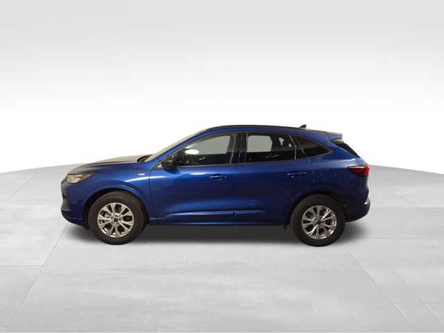 2023 Ford Escape ST-Line photo