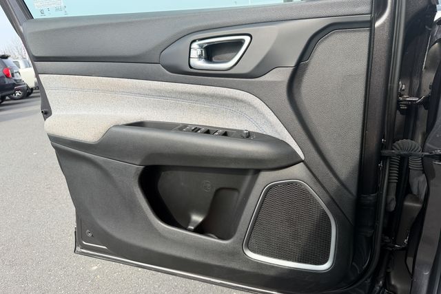 used 2024 Jeep Compass car, priced at $18,689