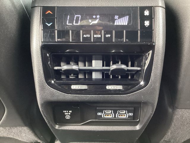 Used Car 2022 Jeep Grand Cherokee L  Altitude For Sale Under $30,000 In San Antonio, Texas
