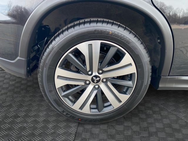 MitsubishiOutlander Sport32