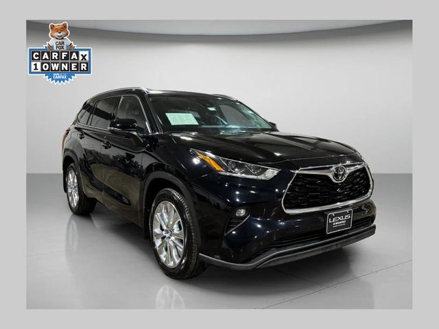 Midnight Black Metallic 2021 Toyota Highlander Limited AWD SUV / Crossover All-Wheel Drive 8-Speed Automatic