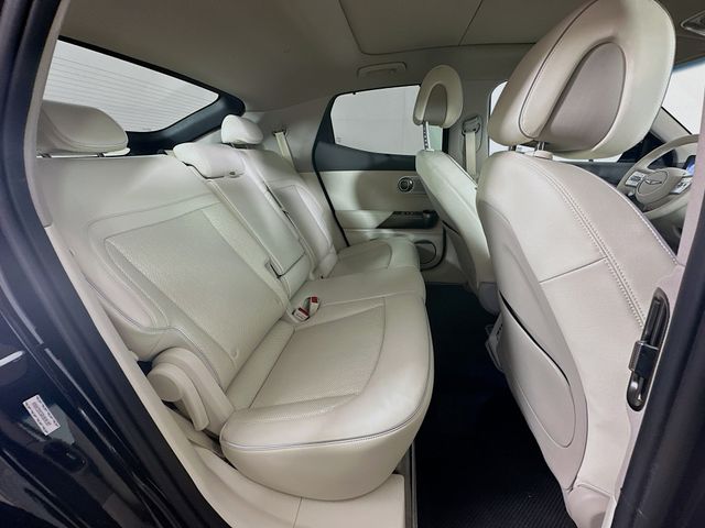 2024 Genesis GV60 Advanced 28
