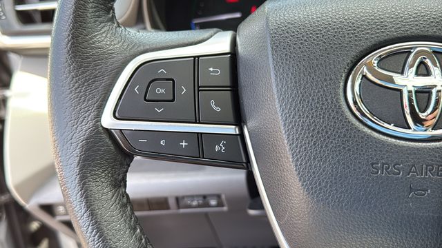 Used 2024 Toyota Sienna Van