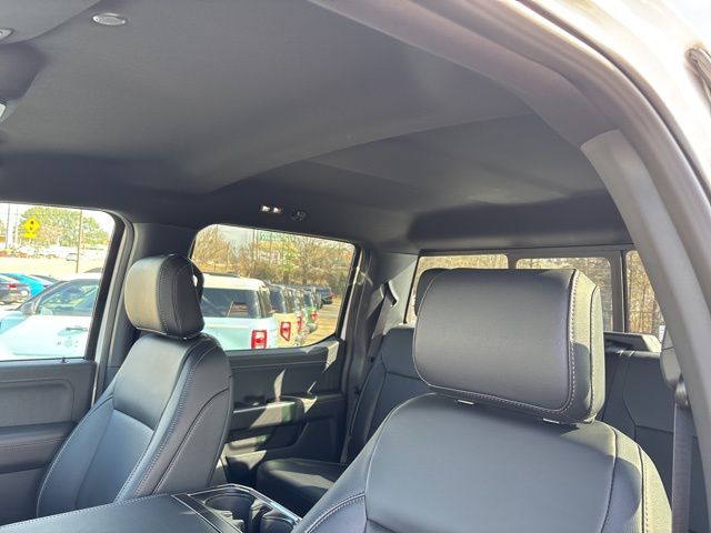 New 2025 White Ford Lariat image 31