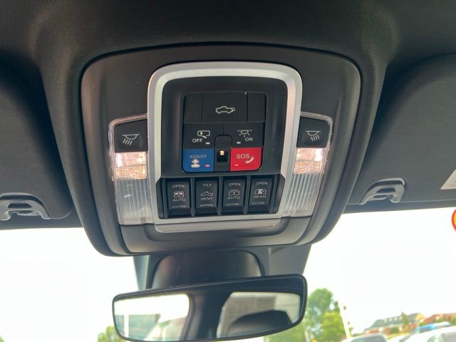 2022 Ram 1500 Limited - Diamond Black exterior view 17