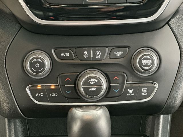 2022 Jeep Cherokee Limited Gray at South Hills Kia