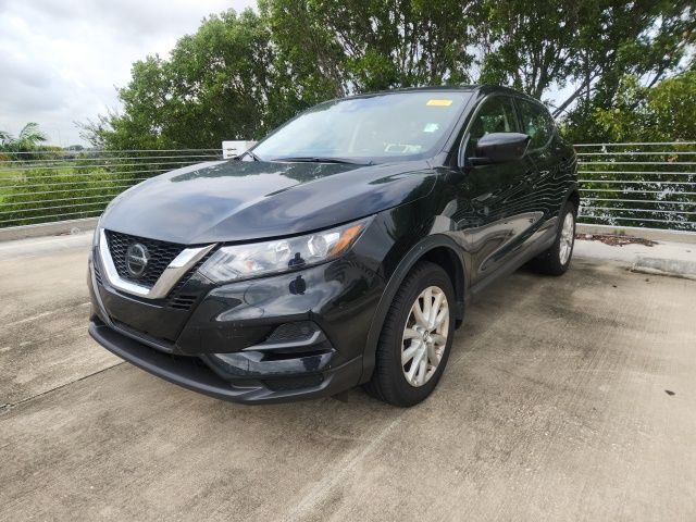 2020 Nissan Rogue Sport S 3