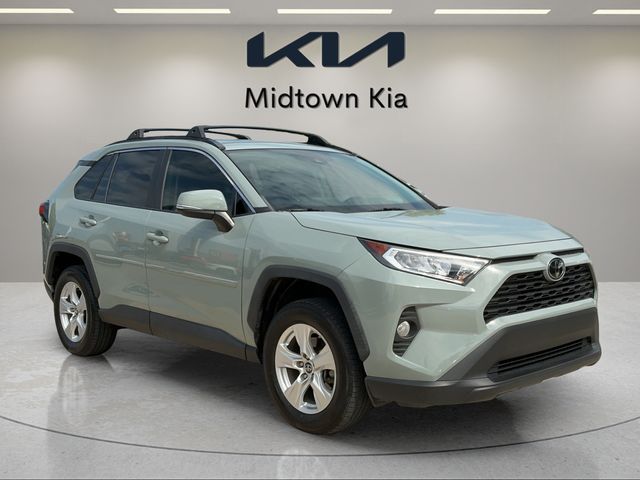  2019 Toyota RAV4 XLE FWD   