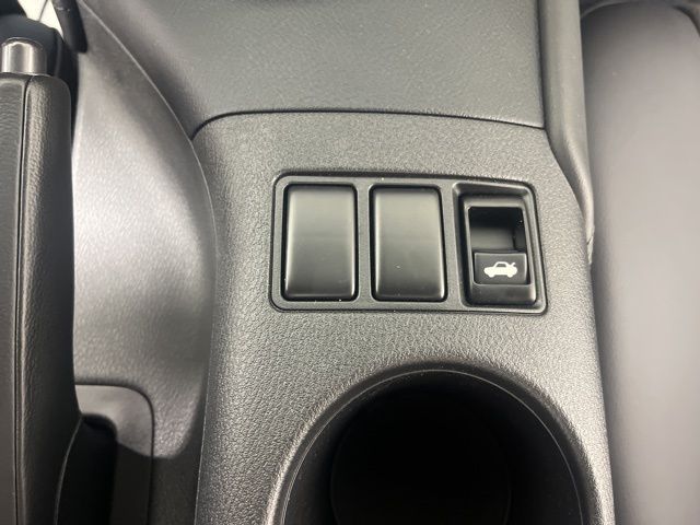 2025 Pearl White Tricoat/Super Black Nissan Z NISMO RWD Coupe