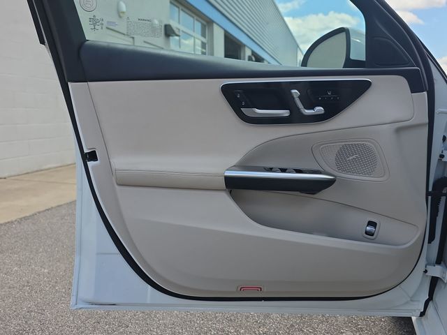 Used 2023 White Mercedes-Benz C 300 image 27
