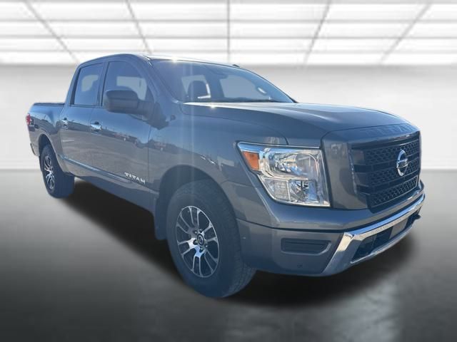 2021 Nissan Titan SV Crew Cab 4WD