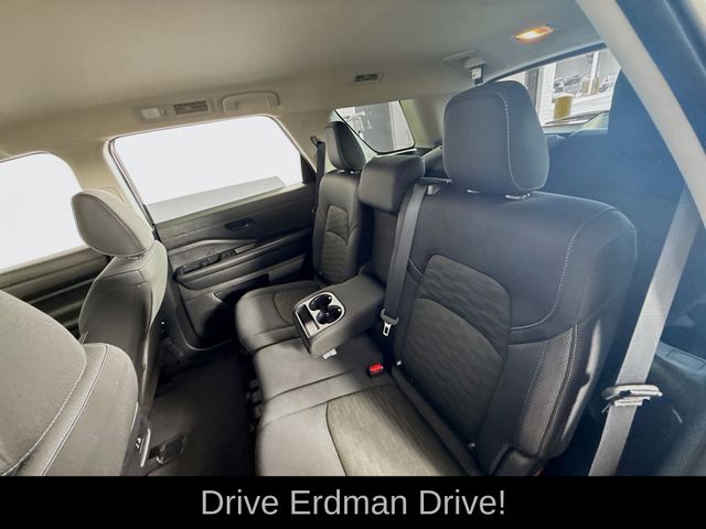 Used 2025 Nissan Pathfinder SUV