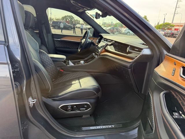 2024 Baltic Gray Metallic Clearcoat Jeep Grand Cherokee L Summit 4X4 SUV