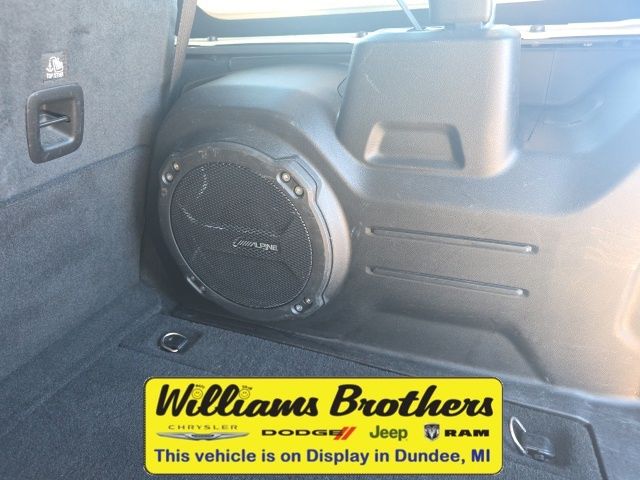 2022 Jeep Wrangler Unlimited Sahara Altitude - Sting-Gray Clearcoat exterior view 10