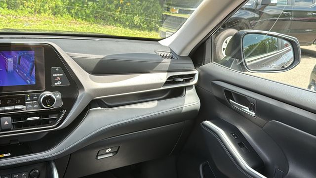 Used 2024 Toyota Highlander SUV