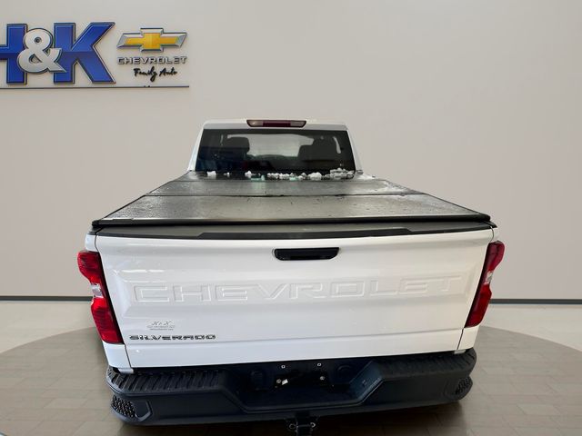 View vehicle photo 5