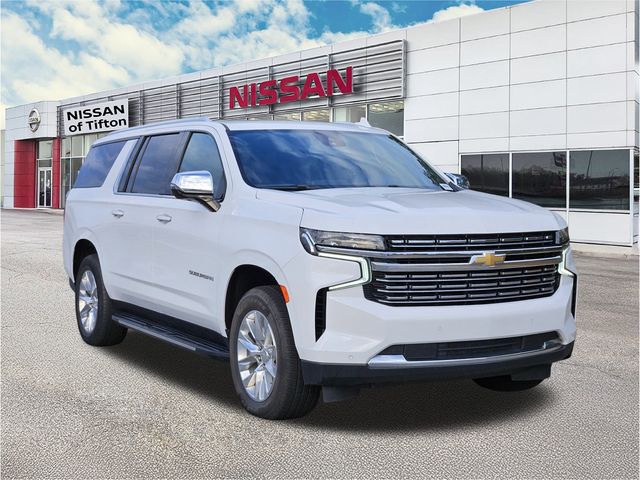 2023 Chevrolet Suburban Premier's photo