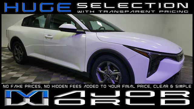 2025 Kia K4 LXS FWD