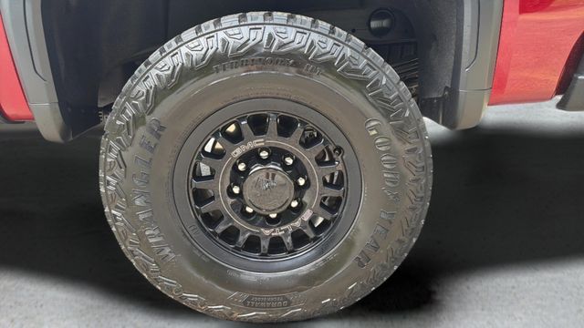 Used 2025 Red GMC AT4X image 31