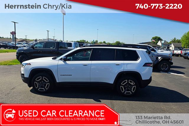 Bright White Clearcoat 2026 Jeep Cherokee Laredo 4WD SUV / Crossover Four-Wheel Drive Continuously Variable Transmission