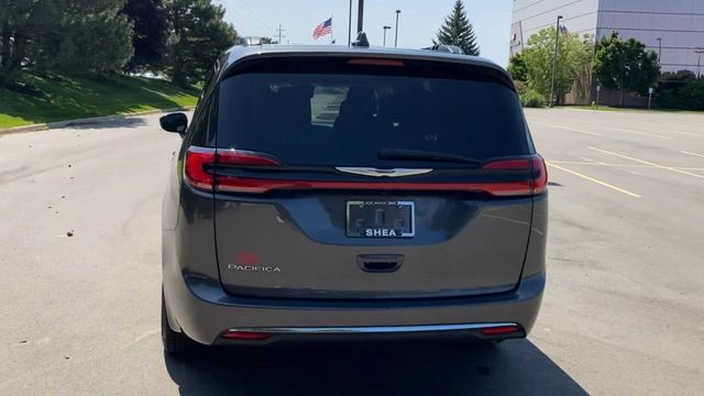 2022 Chrysler Pacifica Touring L 7