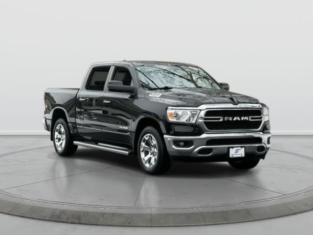 2020 RAM 1500 Big Horn/Lone Star 4x4 Crew Cab 5'7's photo