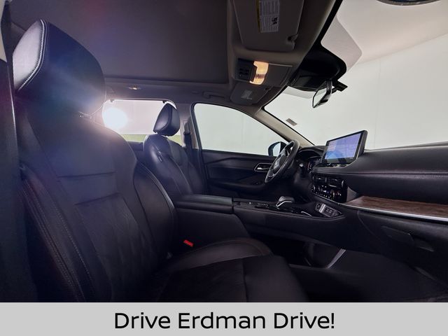 Used 2025 Nissan Rogue SUV