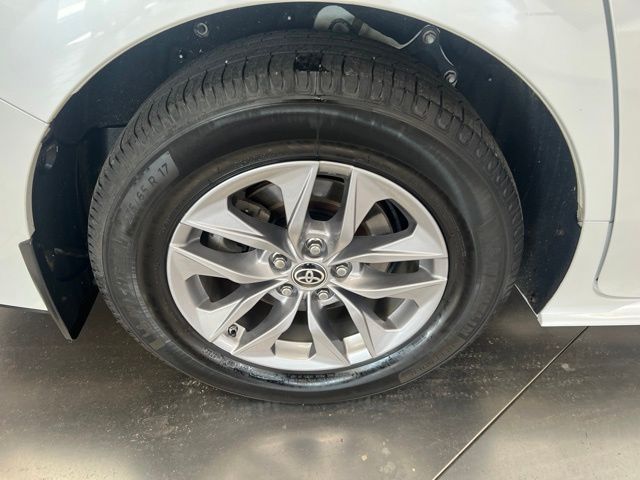 Used 2023 Toyota Sienna Van
