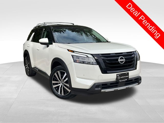 Pearl White Tricoat 2023 Nissan Pathfinder Platinum 4WD SUV / Crossover All-Wheel Drive 9-Speed Automatic