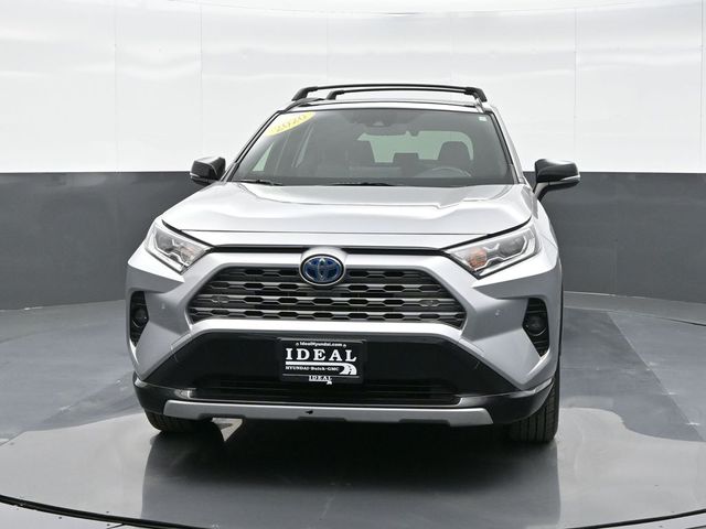 2020 Toyota RAV4 Hybrid XSE 3