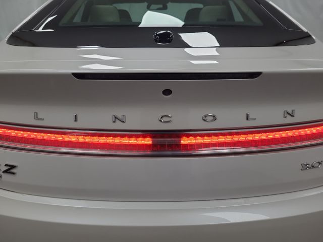 2017 – Lincoln – MKZ