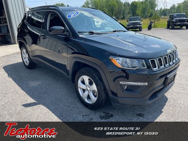 2021 Jeep Compass Latitude - Diamond Black exterior view 1