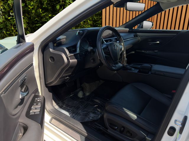 2021 LEXUS ES 250 AWD • PREMIUM PACKAGE • CLEAN CARFAX NAVIGATION • APPLE CARPLAY • HEATED & COOLED SEATS • BLIND SPOT MONITOR • PREMIUM PACKAGE Thumbnail