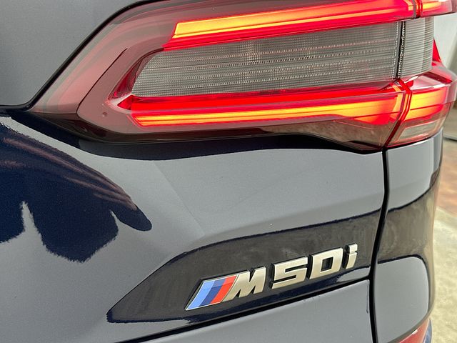 2022 BMW X5 M50i 36