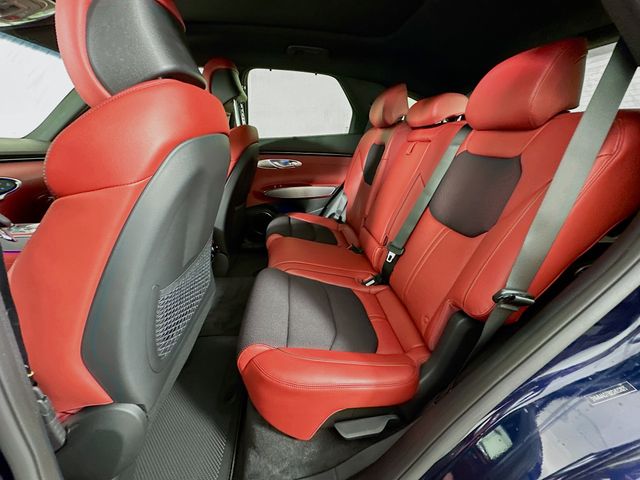 Thumbnail: 2025 Genesis GV70 - 17