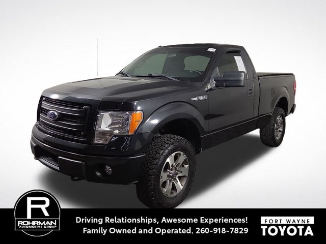 Tuxedo Black Metallic 2014 Ford F-150 Pickup Truck Four-Wheel Drive 6-Speed Automatic