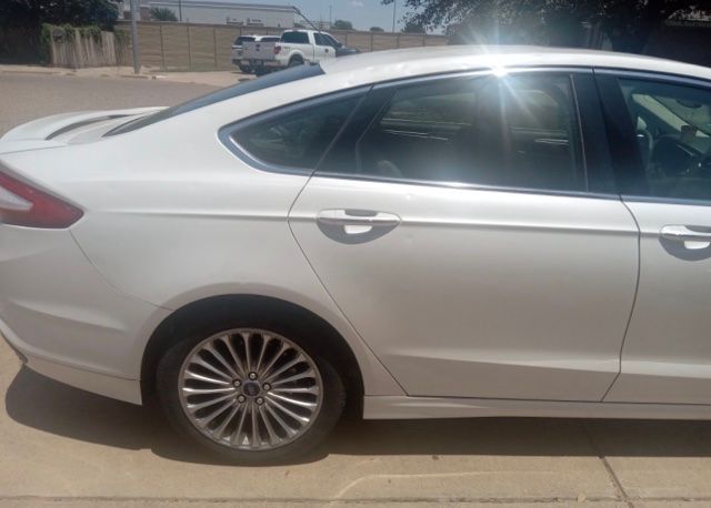 White Platinum Clearcoat Metallic 2016 Ford Fusion Sedan Front-Wheel Drive 6-Speed Automatic
