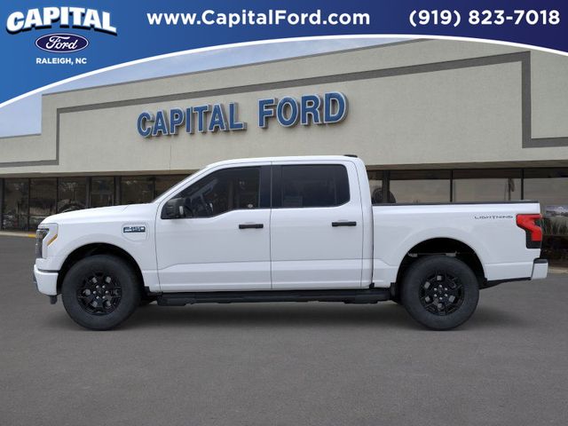 2025 Ford F-150 Lightning XLT photo 3