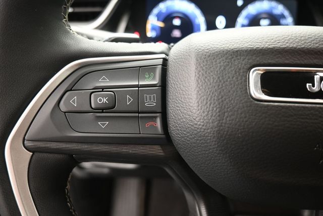 Used 2025 Jeep Grand Cherokee SUV