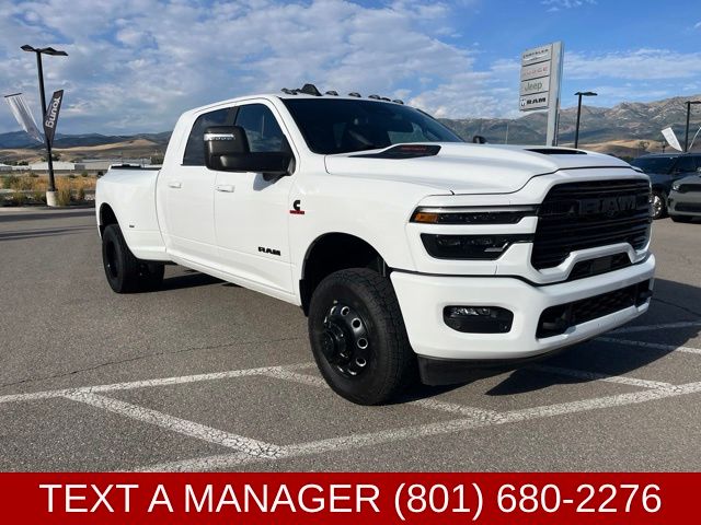 Bright White Clearcoat 2025 RAM 3500 Pickup Truck Four-Wheel Drive 8-Speed Automatic