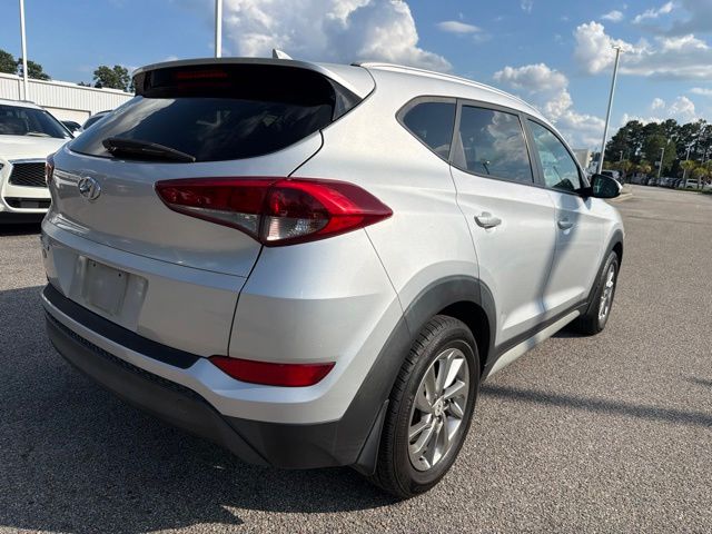 Used 2018 Silver Hyundai SEL image 3