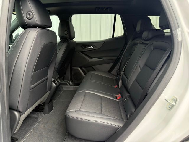 new 2026 Chevrolet Equinox car, priced at $35,435